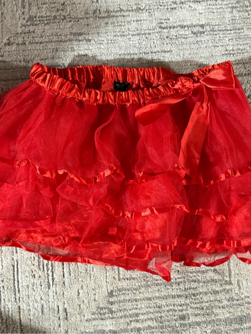 Halloween costume Woman’s one size red frilly netted skirt